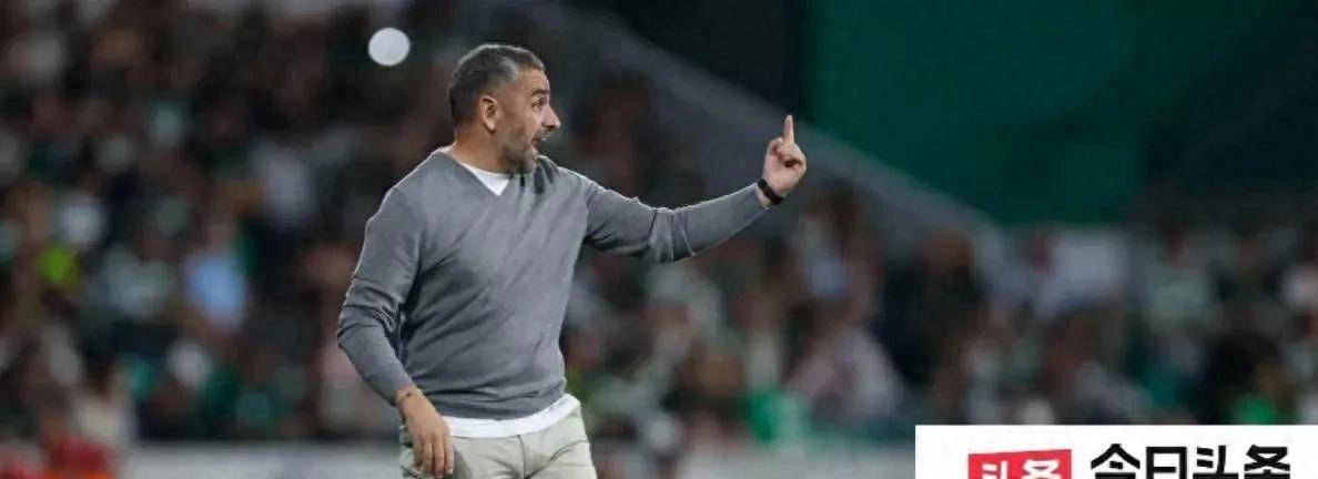 爱游戏APP-犹他爵士迎葡超关键赛，清晨单刀错失，球迷炸锅，更衣室氛围转暖(犹他爵士vs洛杉矶快船)